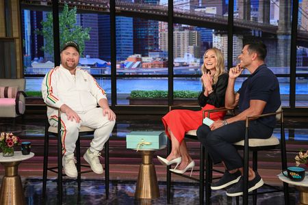 PAUL WALTER HAUSER, KELLY RIPA, MARK CONSUELOS