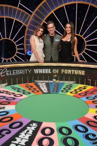 JAMIE LYNN SIGLER, DAN BUCATINSKY, NIKKI BELLA