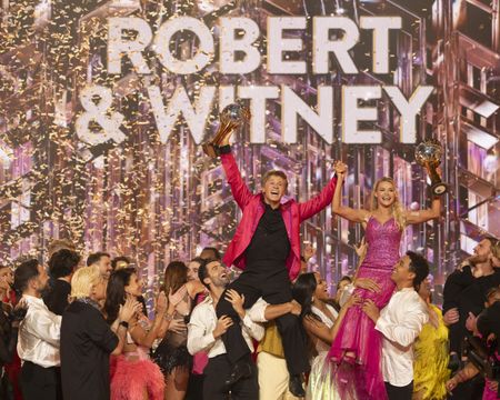 PASHA PASHKOV, COREY FELDMAN, DYLAN EFRON, HILARIA BALDWIN, ALAN BERSTEN, JAN RAVNIK, ROBERT IRWIN, BRITT STEWART, WITNEY CARSON, BRANDON ARMSTRONG