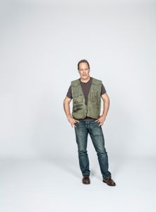 Journalist Sebastian Junger, Photographed in New York.  In National Geographic Documentary Films’ Hell on Earth: The Fall of Syria and the Rise of ISIS, Academy Award-nominated filmmaker and best-selling author Sebastian Junger and his Emmy-winning producing partner, Nick Quested, chronicle Syria’s descent into the unbridled chaos that allowed the rise of the Islamic State in Iraq and Syria, better known as ISIS.  (photo credit:  Stefan Ruiz)