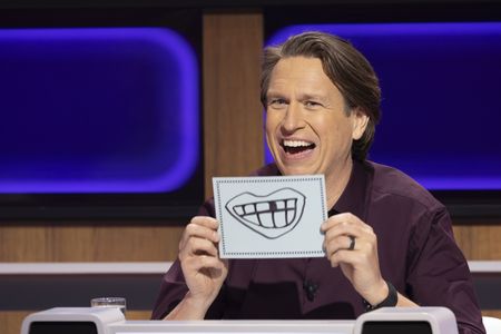 PETE HOLMES