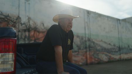 Detective David Turner of Smith County Sheriff's Office outside the Stagecoach Ballroom Country Music Bar. (National Geographic/Will Francome)