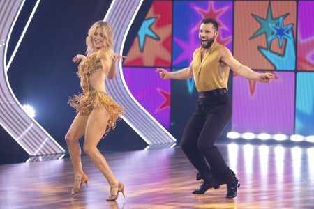 WITNEY CARSON, ALLEN