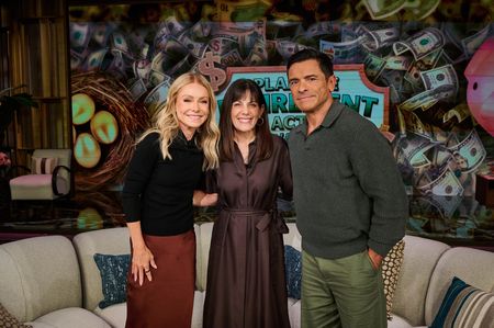 KELLY RIPA, JEAN CHATSKY, MARK CONSUELOS
