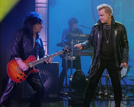 BILLY IDOL