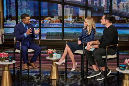 ALFONSO RIBEIRO, KELLY RIPA, MARK CONSUELOS