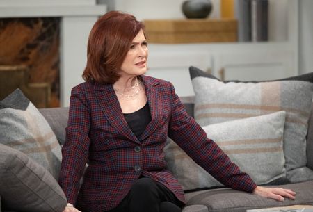 CAROLYN HENNESY