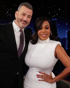 JIMMY KIMMEL, NIECY NASH-BETTS