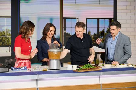 REBECCA JARVIS, SOPHIE FLAY, BOBBY FLAY, GIO BENITEZ,