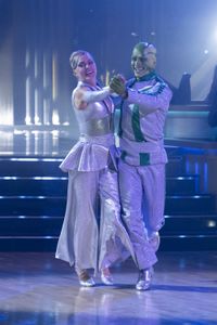 ELAINE HENDRIX, ALAN BERSTEN