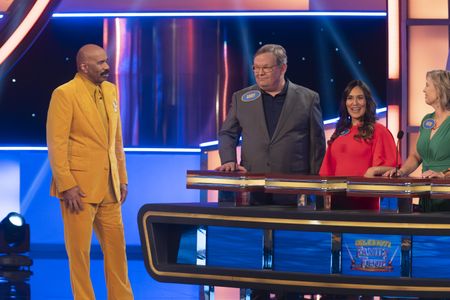 STEVE HARVEY, ANDY RICHTER, JEN RICHTER, KATIE SWANSON