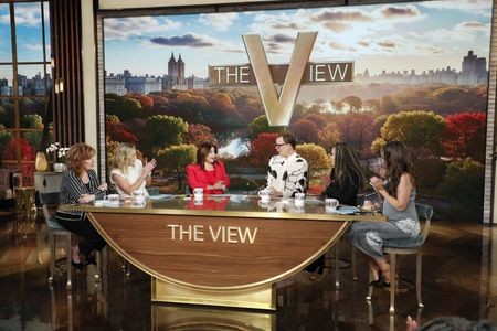 JOY BEHAR, SARA HAINES, ANA NAVARRO, JEFF HILLER, SUNNY HOSTIN