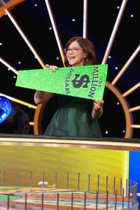 LISA LOEB