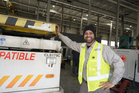 Andrew Wadhwani, GSE Technician at Air Canada. (Arrow International Media Ltd & Cantina Media)