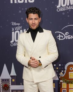 NICK JONAS