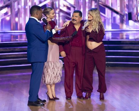 ALFONSO RIBEIRO, JULIANNE HOUGH, GUILLERMO RODRIGUEZ, WITNEY CARSON