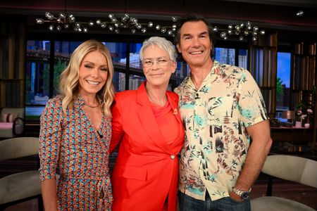 KELLY RIPA, JAMIE LEE CURTIS, JERRY O'CONNELL