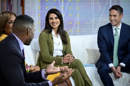 MICHAEL STRAHAN, ROBIN ROBERTS, PRIYANKA CHOPRA JONAS, WHIT JOHNSON