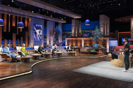 MICHAEL STRAHAN, BARBARA CORCORAN, KEVIN O'LEARY, LORI GREINER, ROBERT HERJAVEC