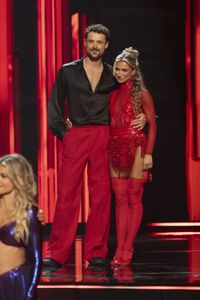 DYLAN EFRON, DANIELLA KARAGACH