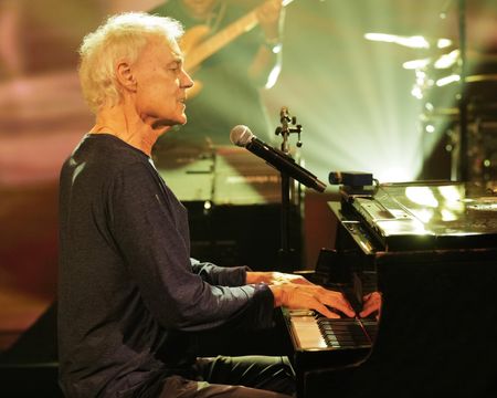 BRUCE HORNSBY