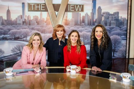 SARA HAINES, JOY BEHAR, JENNIFER GARNER, SUNNY HOSTIN