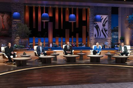 MARK CUBAN, DANIEL LUBETZKY, KEVIN O'LEARY, LORI GREINER, ROBERT HERJAVEC