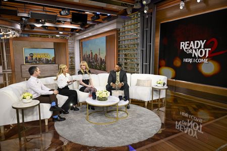 ELIJAH WOOD, SARAH MICHELLE GELLAR, KATHRYN NEWTON, MICHAEL STRAHAN