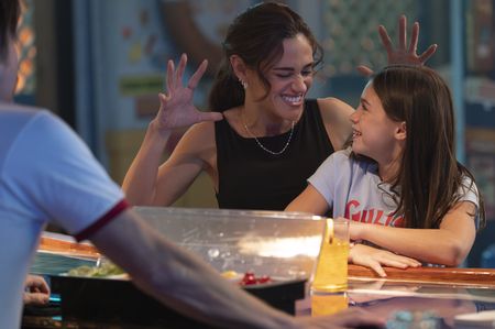 BEVIN BRU, MÉLODIE ROSE ROMANO