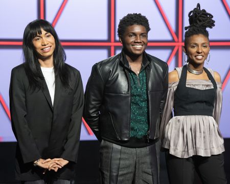 VEEJAY FLORESCA, BELANIA DALEY