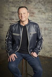 Bio profile offAlexi Hawley