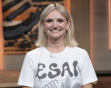 JULIA DIXON