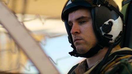 Student LTJG Andrew Seepe focuses ahead of a dog fighting test. (Credit: National Geographic)