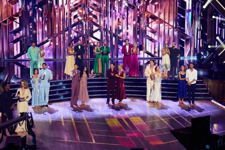 TOP: EZRA FRECH, DANIELLA KARAGACH, TATYANA ALI, JAN RAVNIK, MAURA HIGGINS, MARK BALLAS, JACKSON OLSON, EMMA SLATER, AMBER GLENN, PASHA PASHKOVBOTTOM: ALFONSO RIBEIRO, JULIANNE HOUGH, JENNA DEWAN, ALAN BERSTEN, HARRY SHUM JR., JENNA JOHNSON, CONNOR WOOD, RYLEE ARNOLD, TYLER CAMERON, SHARNA BURGESS, JULIA STILES, EZRA SOSA