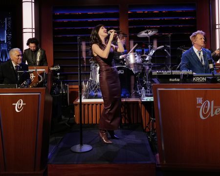 SARA NIEMIETZ AND THE CLETONES