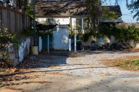 The site of the former Church's Chicken, near where John Doe was discovered in April 1996. (National Geographic/Tom Beard)