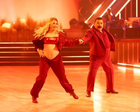 WITNEY CARSON, GUILLERMO RODRIGUEZ