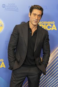 DAVID MUIR