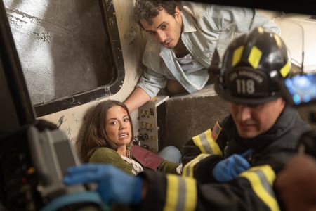 MOLLY BURNETT, GUILLERMO ALONSO