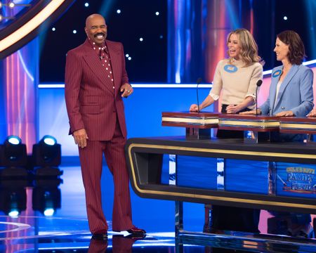 STEVE HARVEY, JULIE BOWEN, ANNIE LUETKEMEYER