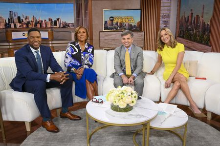 MICHAEL STRAHAN, ROBIN ROBERTS, GEORGE STEPHANOPOULOS, LARA SPENCER