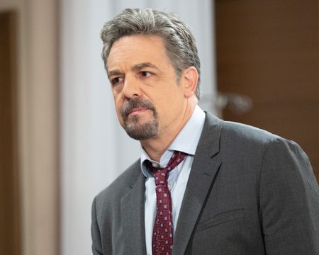 CHRIS MCKENNA