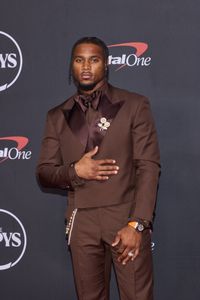 JONATHAN OWENS