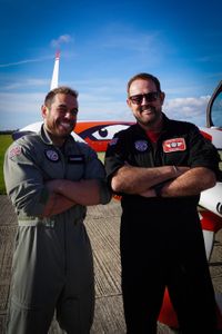Ross Edgley and pilot Mark Greenfield are about to take on the hammerhead challenge and see how Ross copes with the extreme moves of a hammerhead. (National Geographic/Rhiannon Burton)