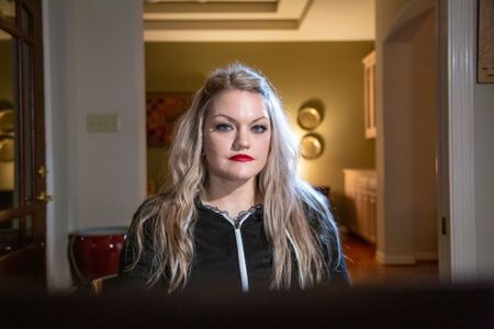 DNA Doe Project volunteer Harmony works to identify the Jane Doe. (National Geographic/Tom Beard)