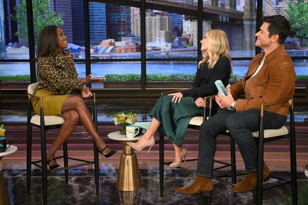DEBORAH ROBERTS, KELLY RIPA, MARK CONSUELOS
