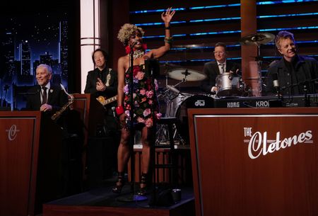 SY SMITH AND THE CLETONES