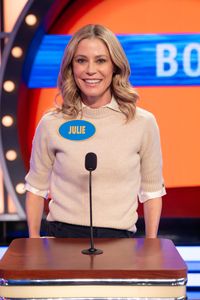 JULIE BOWEN
