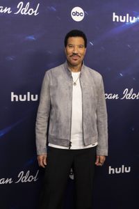 LIONEL RICHIE