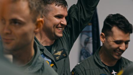 Students LTJG Andrew Seepe and LTJG Marcus Figueroa. (Credit: National Geographic)